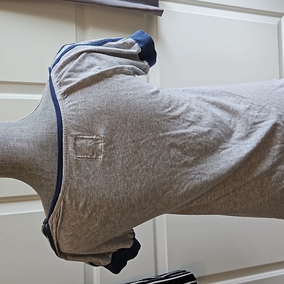 ladies sz s pink Victoria's secret t-shirt go pink champions s/s - Picture 4 of 4